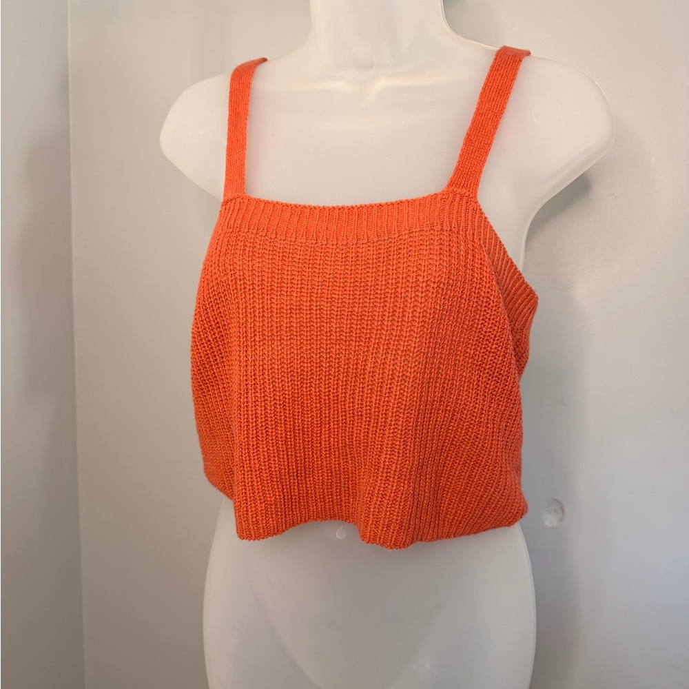 Size Large Knitted Tank Crop Top